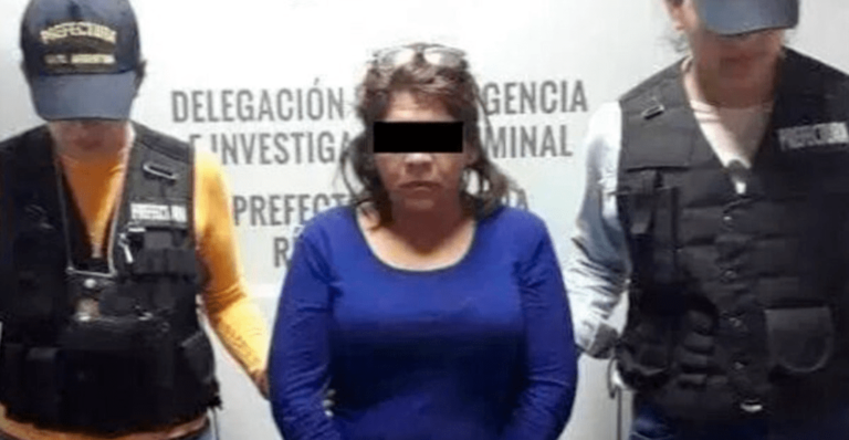 CELOSA NIVEL: ATACA A SU ESPOSO AL DESCUBRIRLE FOTOS CON OTRA MUJER; RESULTÓ SER ELLA MÁS JOVEN