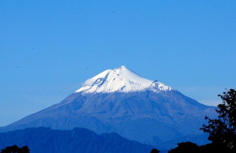 El Pico de Orizaba ya no está en Veracruz, sino en Puebla: el INEGI lo acaba de recatalogar (y no porque se moviera) pico de orizaba